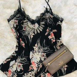 Super cute Laced cami